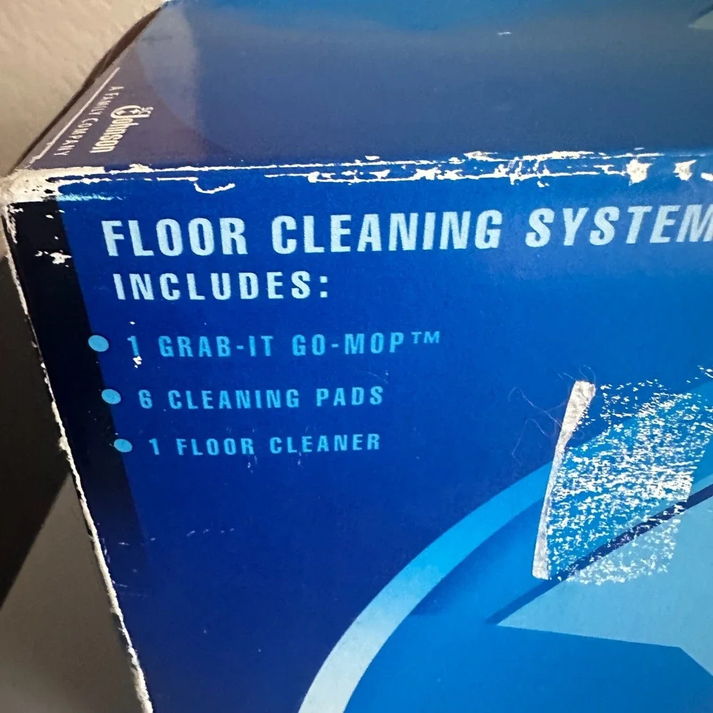 Grab-It Go-Mop Floor Cleaning System SC Johnson New with 6 Pads and Cleaner